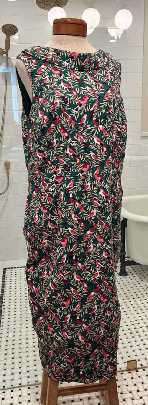 Boden Sleeveless Collared Bird Print Midi Dress - Picture 2 of 11